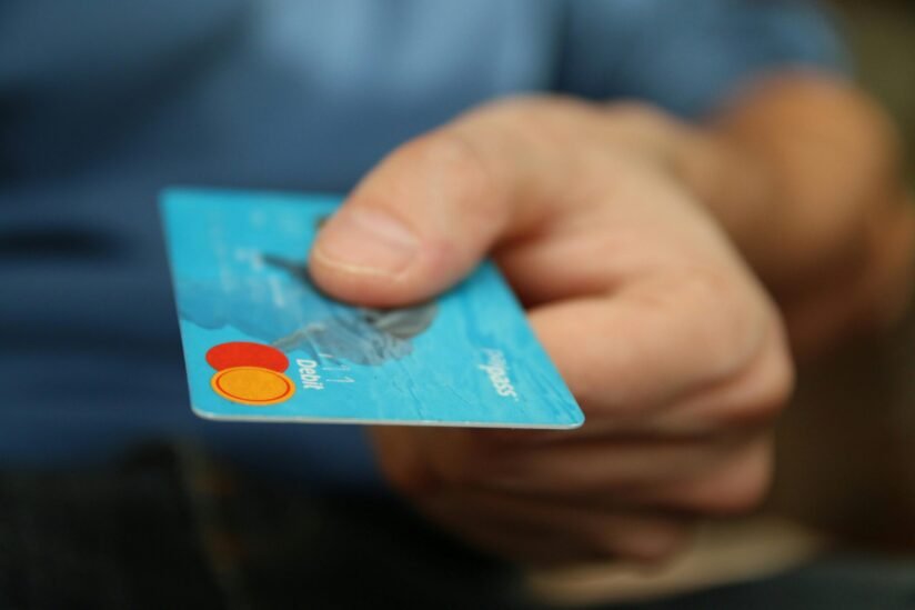 Credit Card Smarts: How to Use Them Responsibly (and Avoid Common Traps)